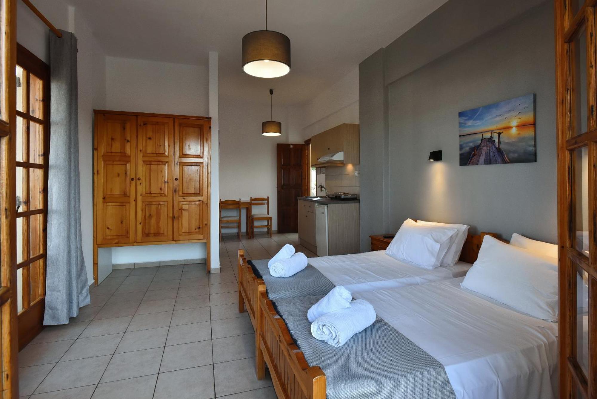 Mari Evans Apartments Kato Gouves Kültér fotó